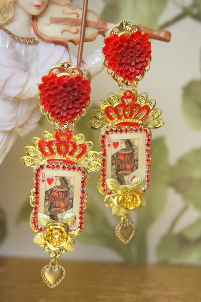 SOLD! 4164 Runway Queen Of Hearts Crown Studs Earrings