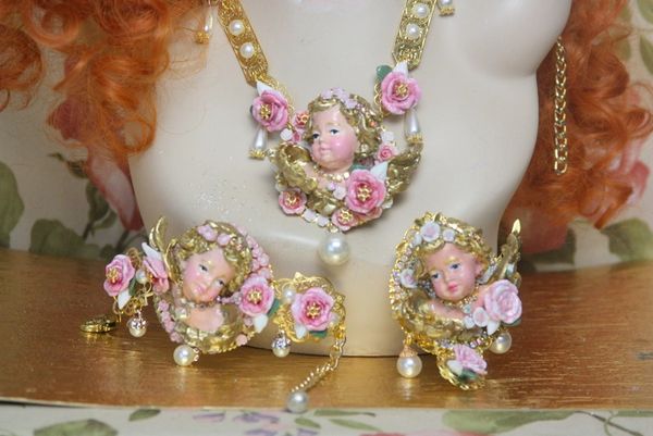 SOLD! 4259 Set Of Runway Total Baroque Hand Painted Chubby Cherub Roses Pearl Necklace+ Earrings