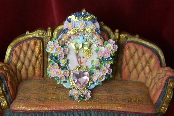 SOLD! 4372 Victorian Young Marie Antoinette Tea Roses Hand Painted Huge Crystal Brooch