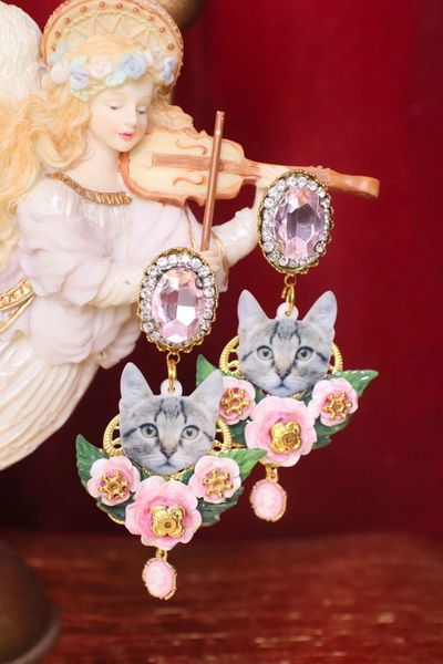 SOLD! 4575 Baroque Cat Roses Studs Earrings
