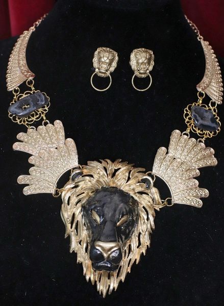 SOLD! 4595 Set Of Genuine Agate Baroque Hand Painted Huge Lion Necklace + Earrings