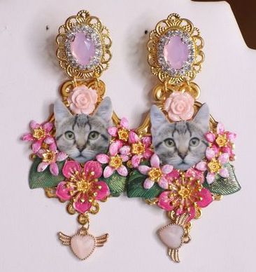 SOLD! 4731 Baroque Adorable Cats Hand Painted Studs Earrings