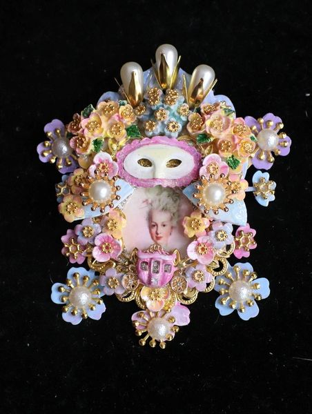 SOLD! 4754 Young Marie Antoinette Hand Painted Pearl Fan Massive Brooch