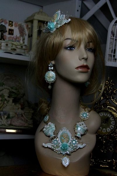 SOLD! 604 SET Victorian Cameo Pearlish Mint Goddess Statement Necklace