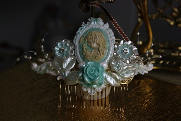SOLD! 605 Hair Comb Art Nouveau Hand Painted Pearl Mint Goddess Crystal