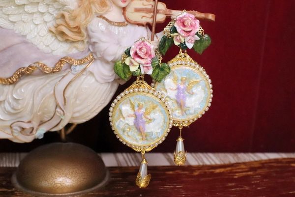 5192 Victorian Hand Painted Horse Goddess Pearl Earrings Studs