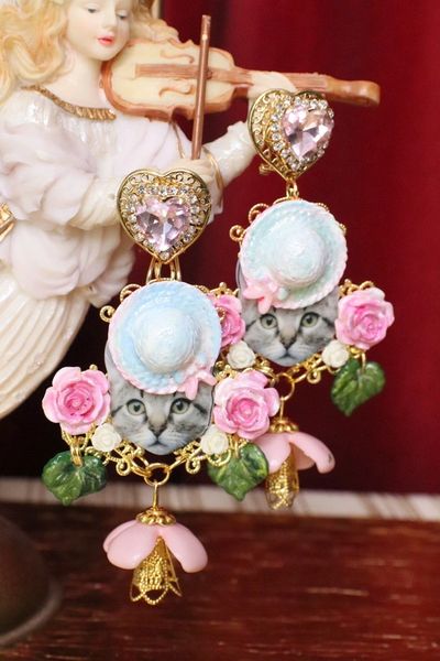 SOLD! 5319 Unusual Baroque Hat Roses Adorable Earrings