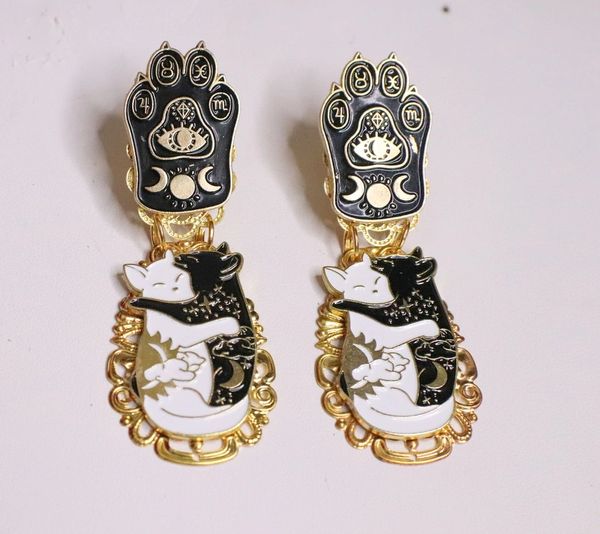 SOLD! 5540 Goth Cat Lovers Enamel Earrings