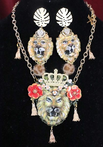 SOLD! 5835 Hand Painted Vivid Lion King Crown Pendant Necklace