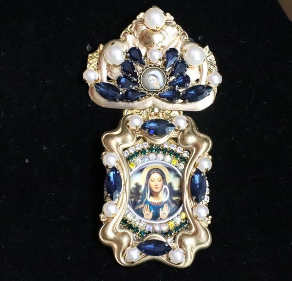 SOLD! 5932 Virgin Mary Vintage Style Cameo Massive Brooch