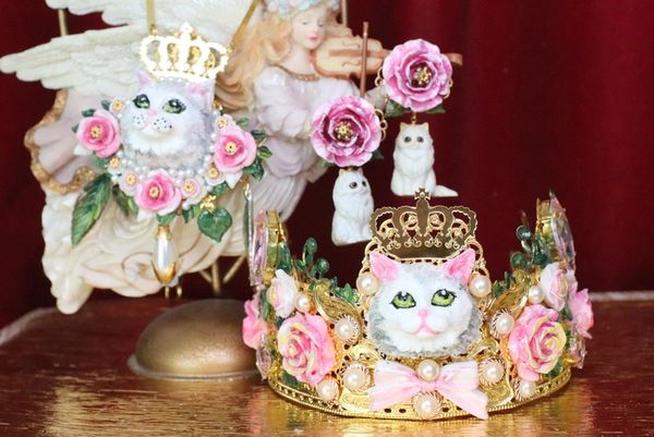 6077 Baroque Hand Painted 3 D Effect Lady Cat Roses Crown