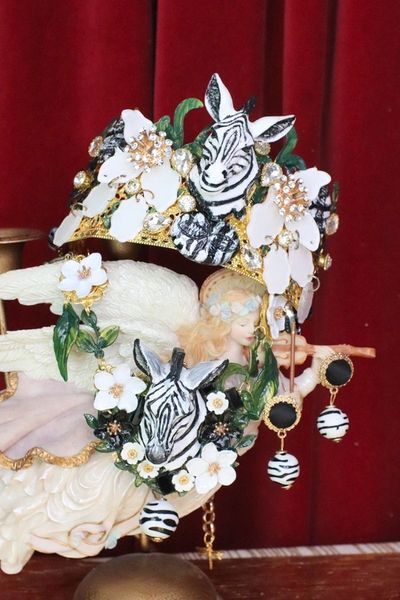 6104 Baroque Hand Painted 3 D Effect Zebra Crown