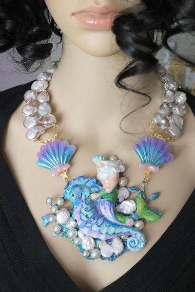 SOLD! 6204 Genuine Biwa Pearlz Neptun Poseidon Shell Necklace