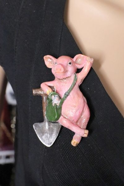 6630 Art Jewelry 3D Effect Adorable Pig Massive Brooch