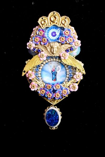 SOLD! 6690 Virgin Mary Pastel Cameo Massive Brooch