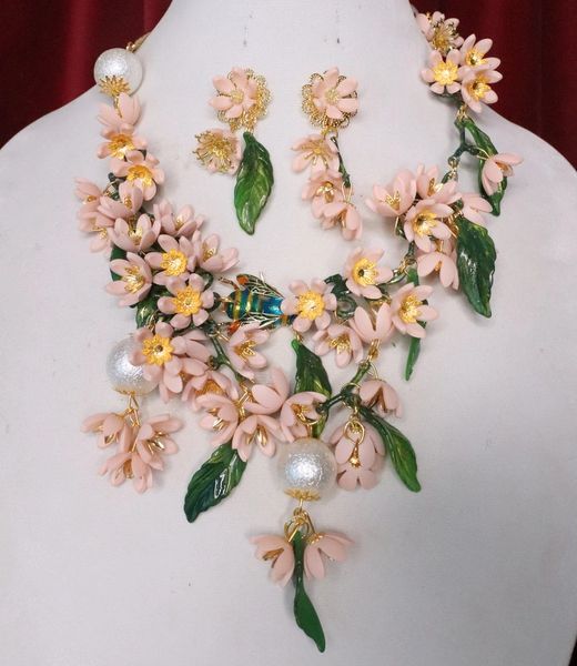 SOLD! 6713 Set Of Dangle Pale Pink Flowers Enamel Bee Necklace+ Earrings
