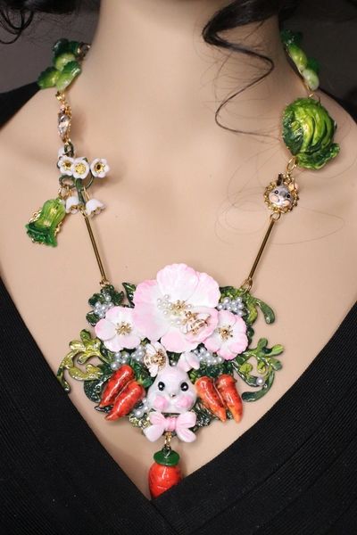 SOLD! 6717 Set Of Adorable Hand Painted Vivid Bunny Carrots Flower Massive Pendant Necklace+ Earrings