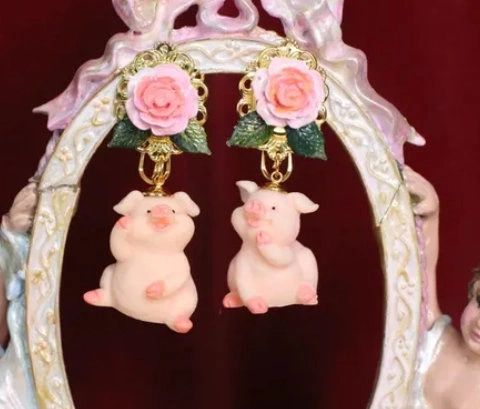 SOLD! 6815 Adorable Pigs 3D Effect Art Jewelry Earrings Studs