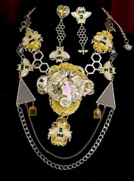 SOLD! 7011 Set Of Art Deco Honey Queen Bee Baroque Necklace+ Earrings