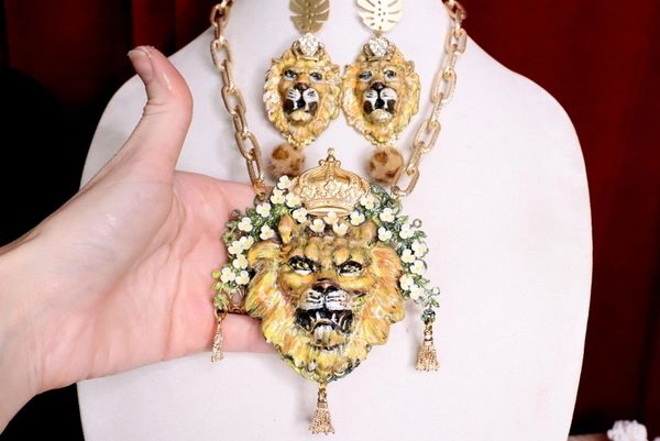 SOLD! 7014 Of Art Jewelry 3D Effect Baroque Lion Flower Crown Necklace