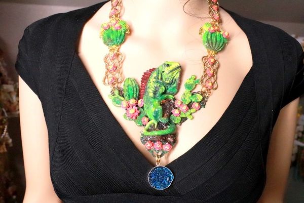 SOLD! 8069 Set Of Genuine Blue Quartz Hand Painted Vivid Iguana Necklace+ Earrings