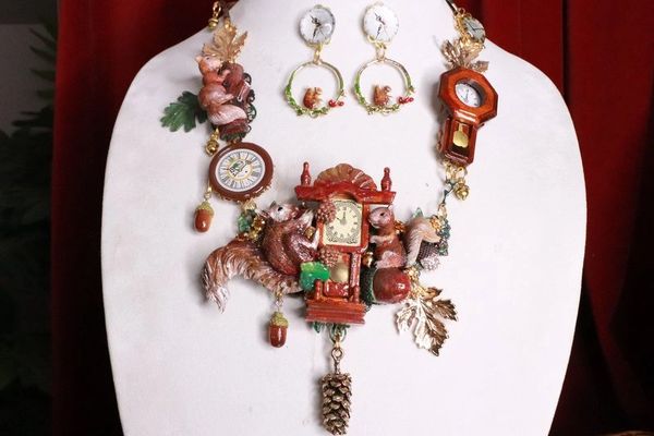 SOLD! 8315 Set Of Art Jewelry 3D Effect Squirrel Clock Oak Necklace+ Earrings