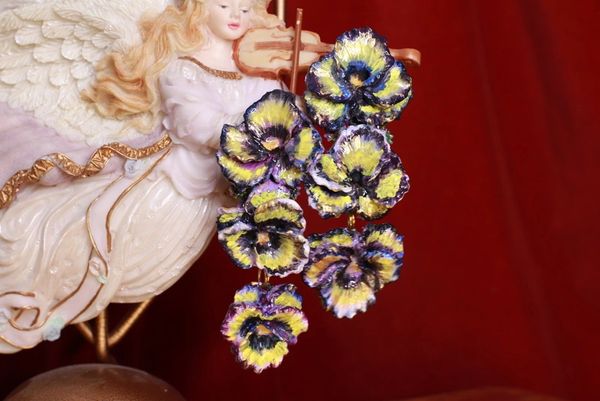 SOLD! 8840 Vivid Violet Flower Dangle Earrings