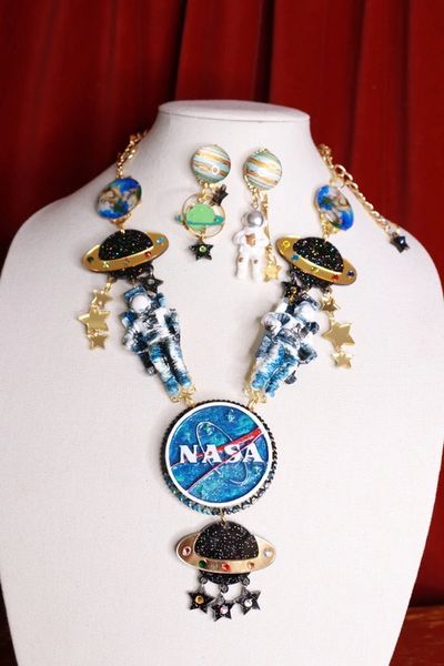 8903 Set Of Celestial NASA Astronauts Iridescent Necklace+ Earrings