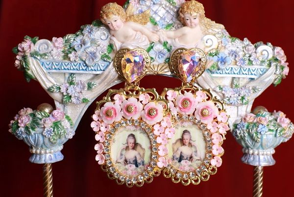 8928 Young Marie Antoinette Pink Roses Studs Earrings