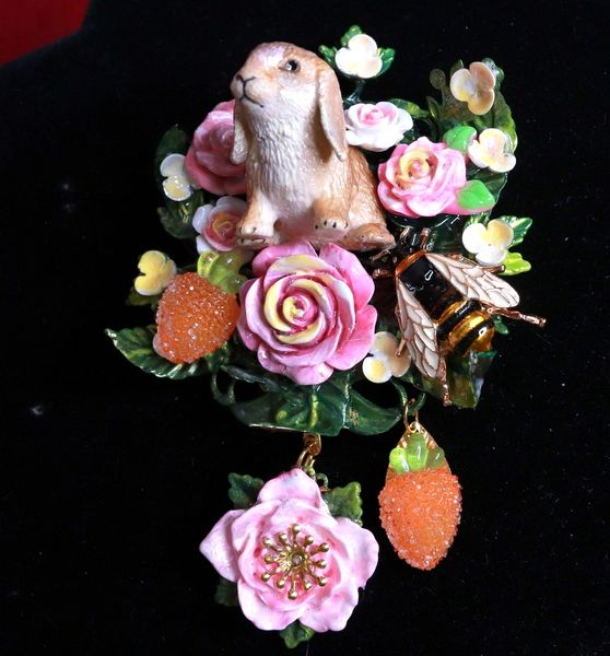 8944 Art Jewelry Bunny Garden Hand Painted 3D Pin Brooch