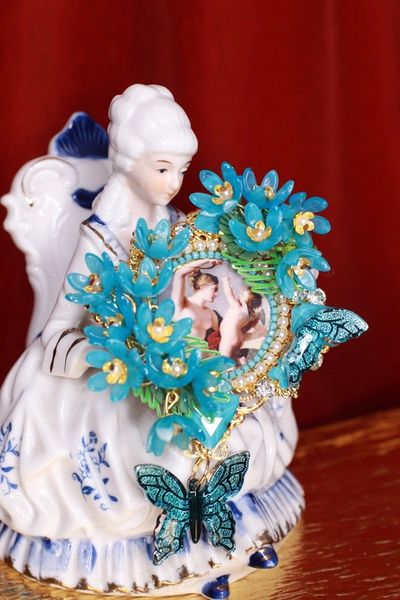 9009 Baroque Victorian Renaissance Venus Aqua Flowers Hand Painted Brooch