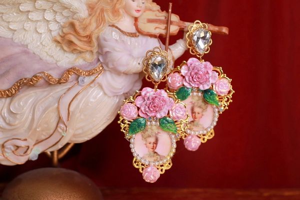 9031 Victorian Young Marie Antoinette Pink Roses Studs Earrings