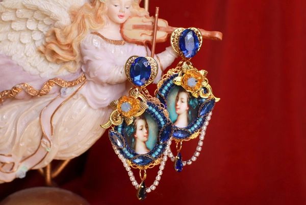 SOLD! 9040 Renaissance Portrait Cameo Blue Rhinestones Cameo Studs Earrings