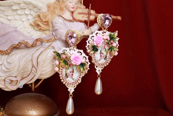 SOLD! 9063Marie Antoinette White Pearl Cameo Studs Earrings