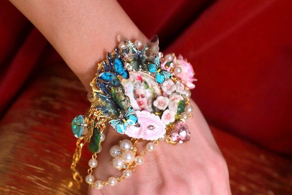 9068 Marie Antoinette Butterflies Adjustable Bracelet