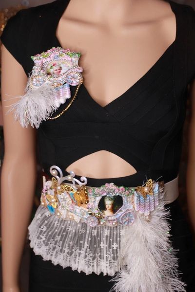 SOLD! 9130 Victorian Marie Antoinette Hand Painted Embellished Waist Gold Belt Size S, L, M