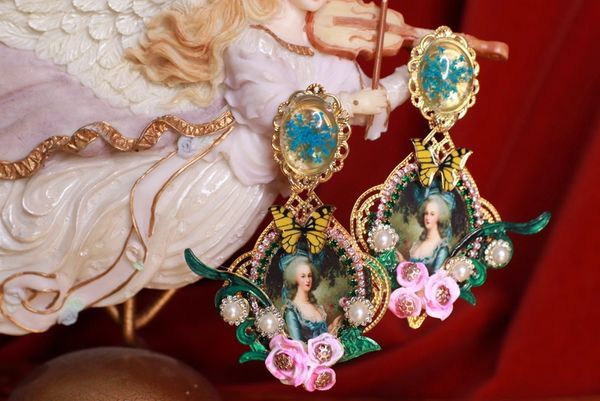 SOLD! 9183 Marie Antoinette Cameo Butterfly Roses Studs Earrings