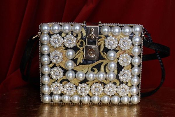 9241 Baroque Boutique Style Pearl Embellished Handbag