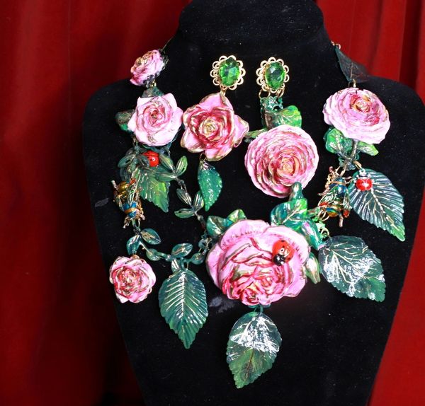 SOLD! 9332 Set Of Art Nouveau Vivid Roses Bee Hand Painted Necklace+ Earrings