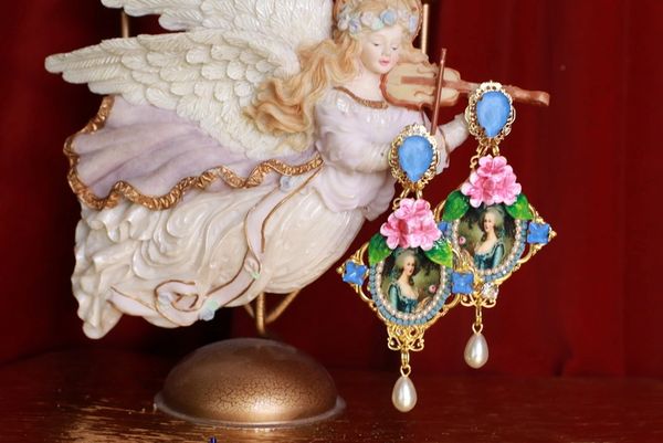 9341 Marie Antoinette Roses Studs Earrings