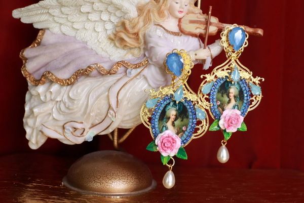 SOLD! 9342 Marie Antoinette Roses Studs Earrings
