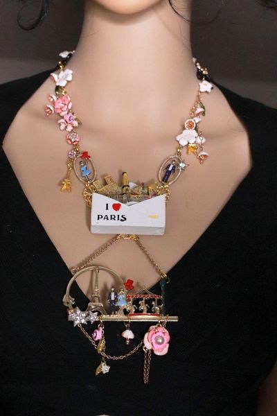 SOLD! 9459 Cartoonish Set Of Paris Lovers Windows Necklace+ Earrings