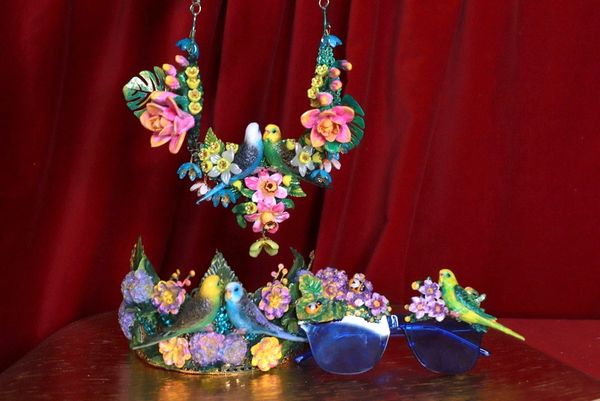 SOLD! 9491 Hand Painted 3D Effect Art Jewelry Love Birds Necklace