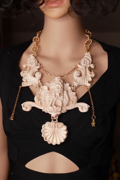 SOLD! 9647 Wooden effect Birth Of Venus Large Necklace