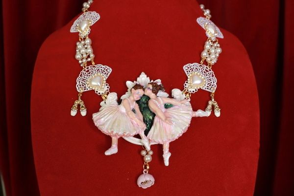 SOLD! 9648 Art Jewelry Unusual 3D Effect Ballerinas Theatre Pearl Necklace