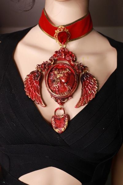 SOLD! 9690 Art Deco Red Goddess 3D Choker Necklace