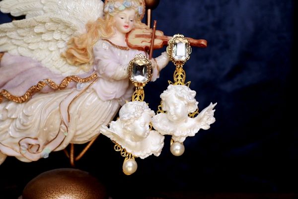 SOLD! 9727 Baroque White Small chubby Cherubs Angels Earrings