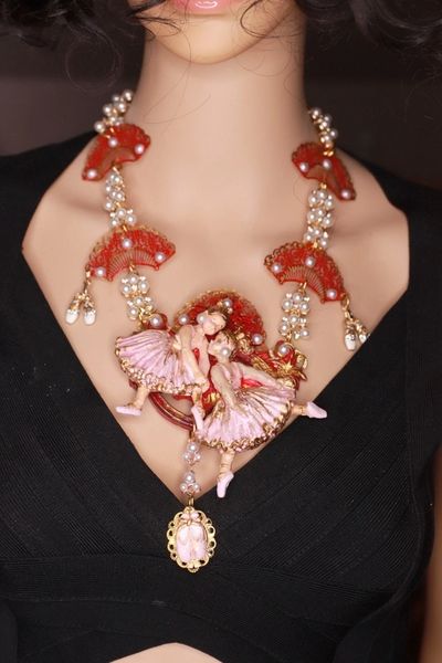 SOLD! 9786 Art Jewelry Unusual 3D Effect Ballerinas Theatre Pearl Necklace