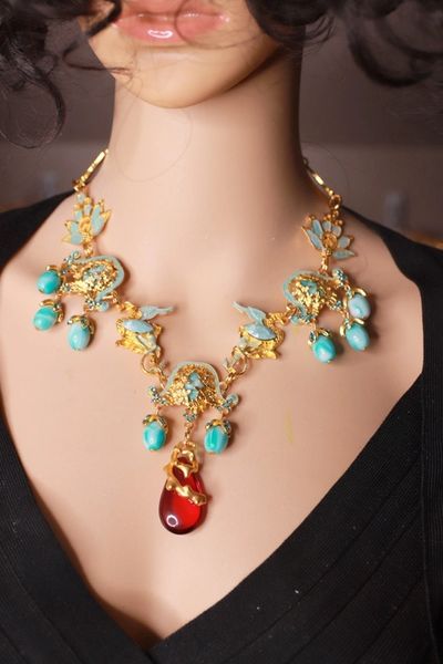9886 Elegant Dragons Aqua Color Necklace