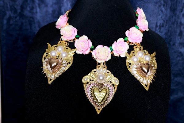 10105 Baroque Sacred Heart Roses Necklace